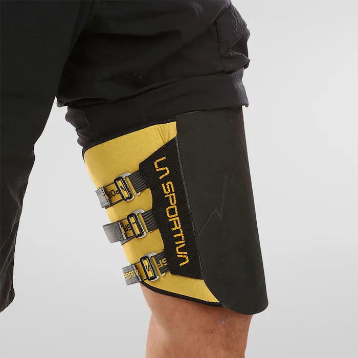 Laspo knee pad black/yellow (Rodillera de escalada)