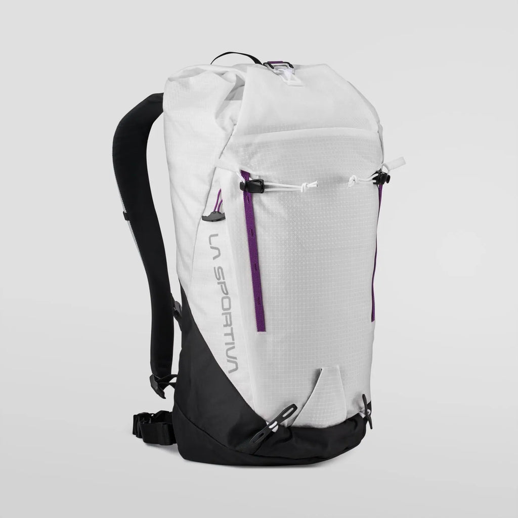 Granite 22 Backpack (Chalk/Black)