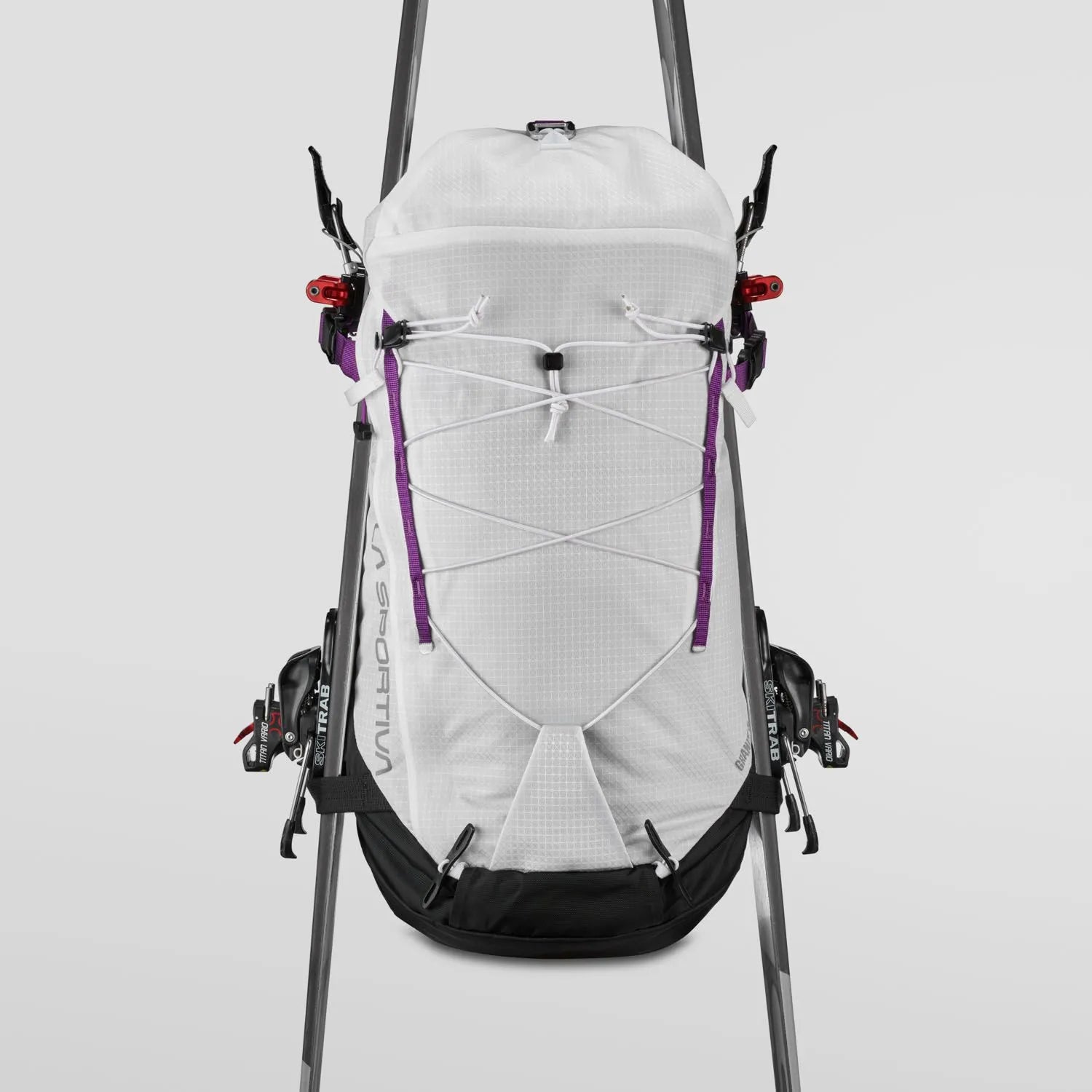 Granite 32 Backpack (Chalk/black)